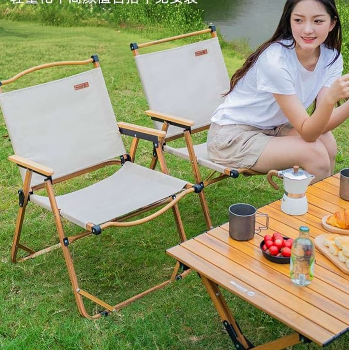 折りたたみ式アウトドアチェア