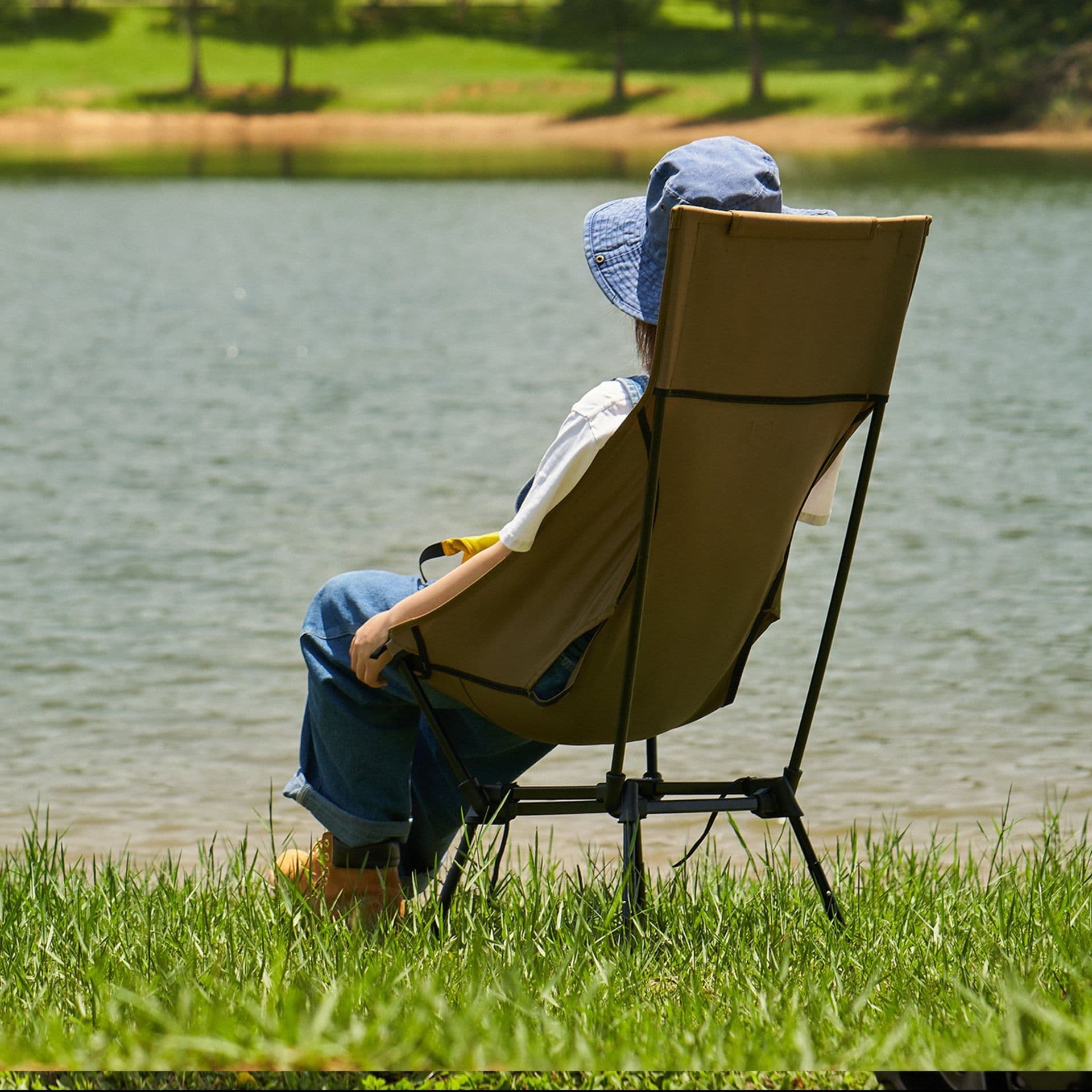 アウトドアチェア 折りたたみ式リクライニング高背もたれチェア
