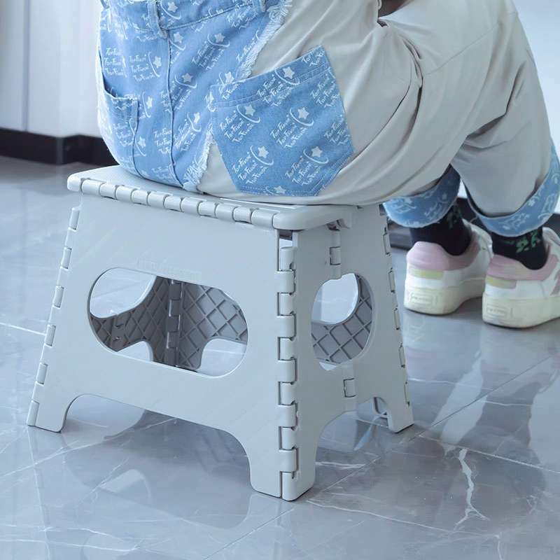 アウトドアチェア 折りたたみ式コンパクトステップチェア