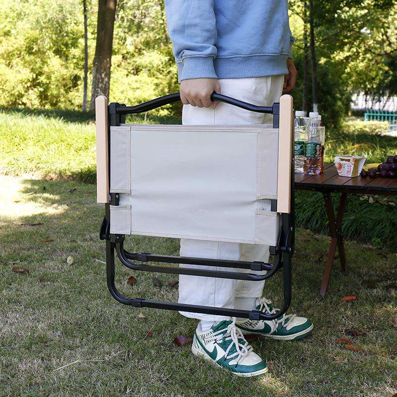 折りたたみ式アウトドアチェア